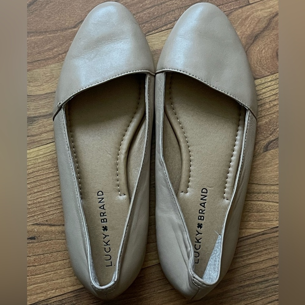 Lucky Brand Flats Tan Cream Color Size 6 Leather Flat